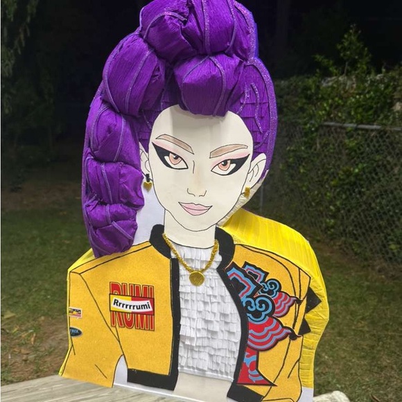 Piñata demon hunters (RUMÍ) - Picture 3 of 10